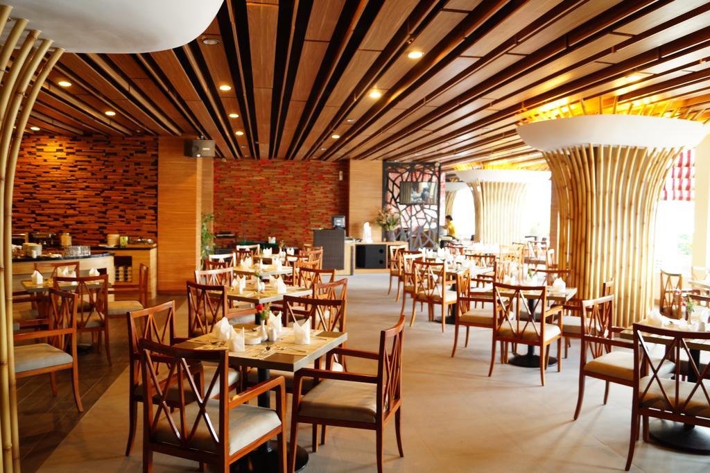 בנג'ארמאסין Hotel Victoria River View מראה חיצוני תמונה