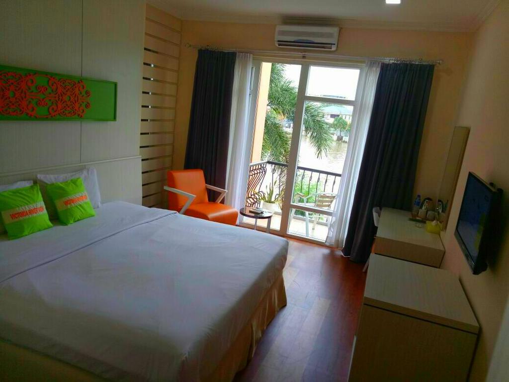 בנג'ארמאסין Hotel Victoria River View מראה חיצוני תמונה