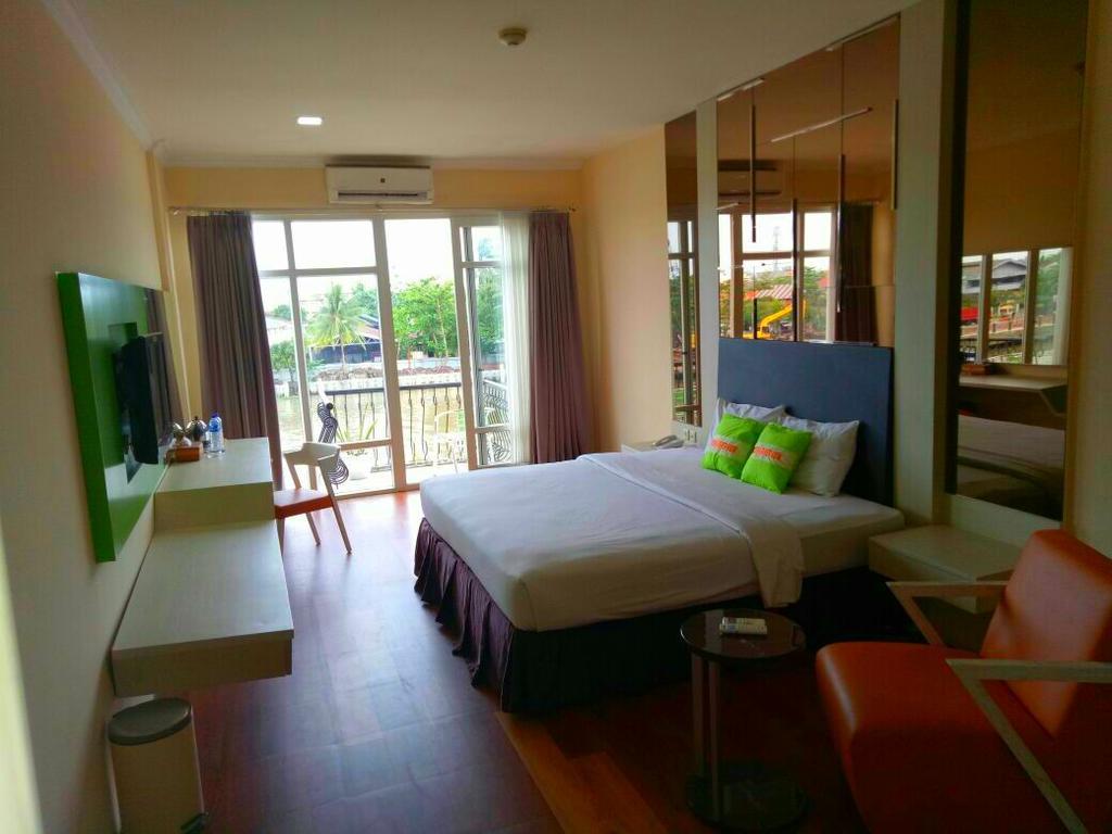 בנג'ארמאסין Hotel Victoria River View מראה חיצוני תמונה