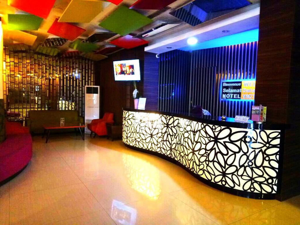 בנג'ארמאסין Hotel Victoria River View מראה חיצוני תמונה