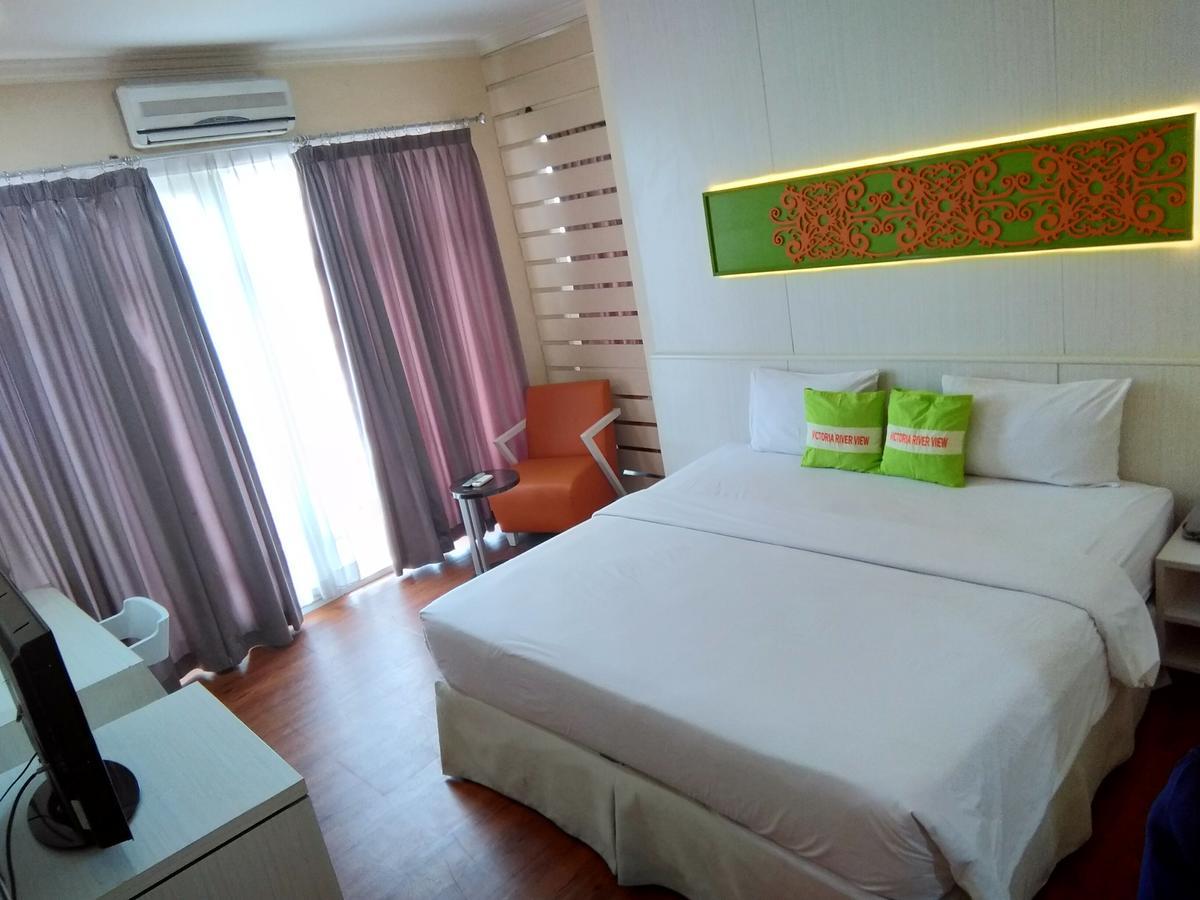 בנג'ארמאסין Hotel Victoria River View מראה חיצוני תמונה