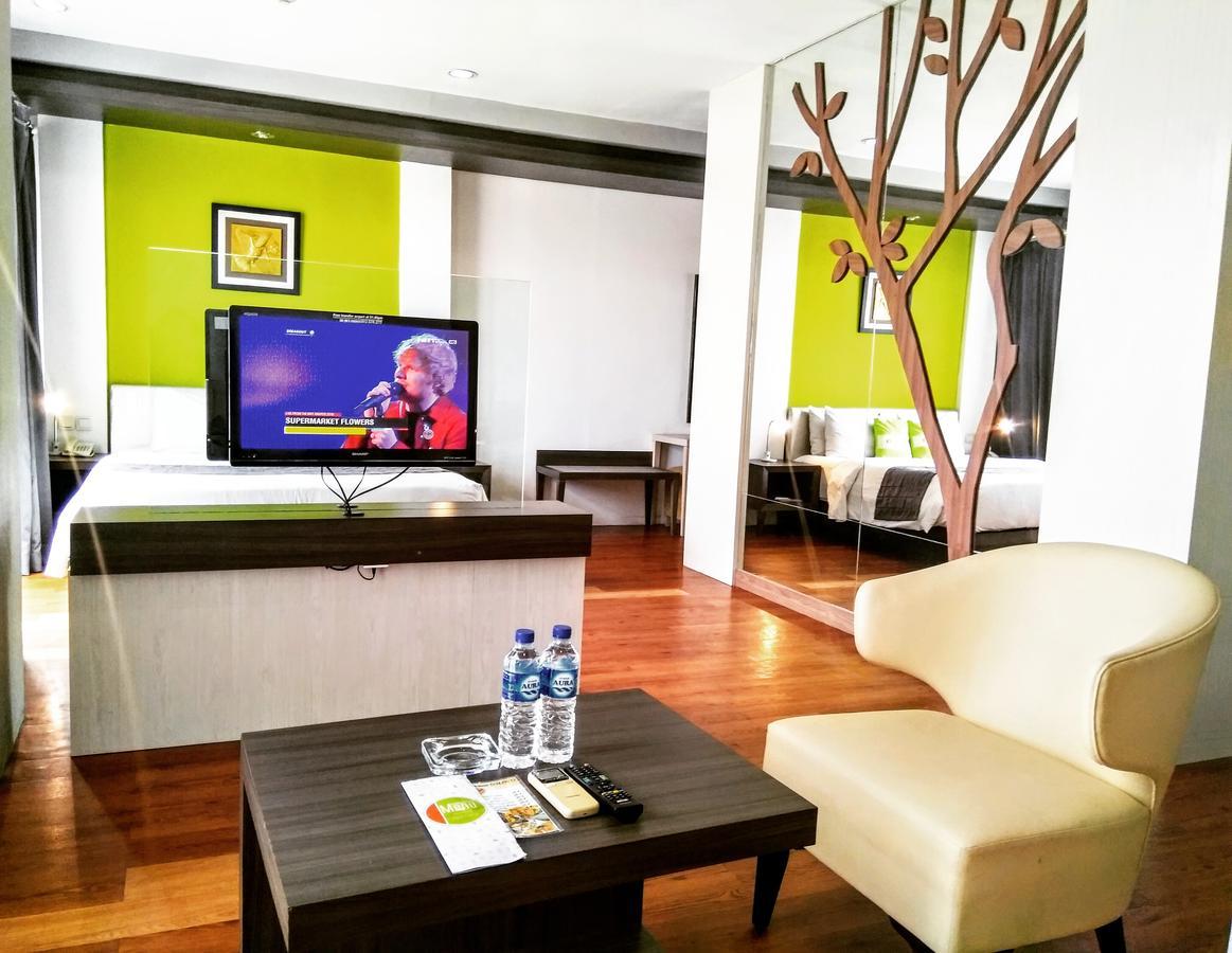 בנג'ארמאסין Hotel Victoria River View מראה חיצוני תמונה